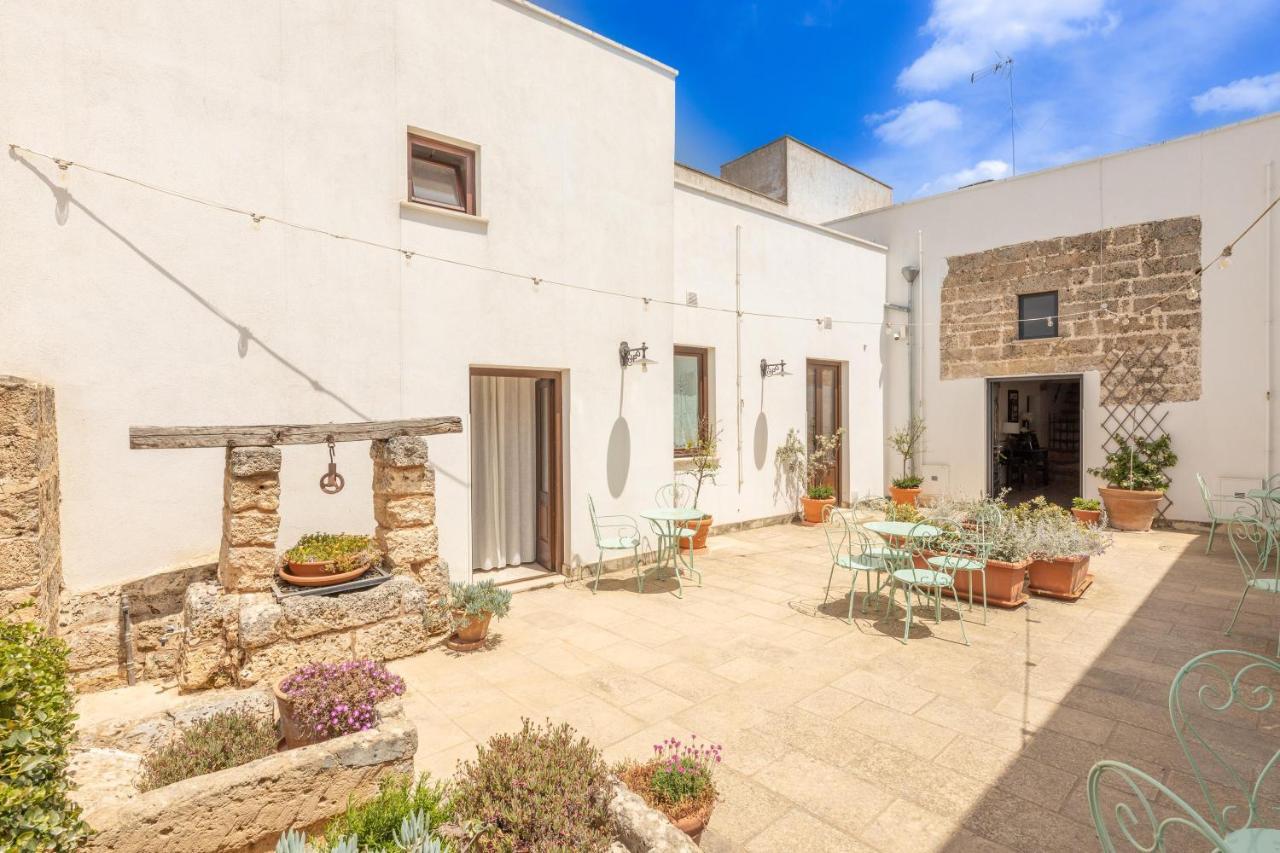 Courtyard With Pool Villa Racale Exterior photo